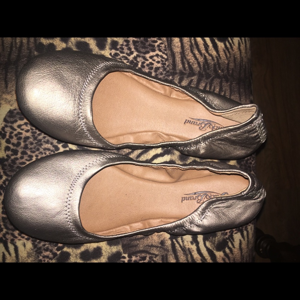 Lucky flats